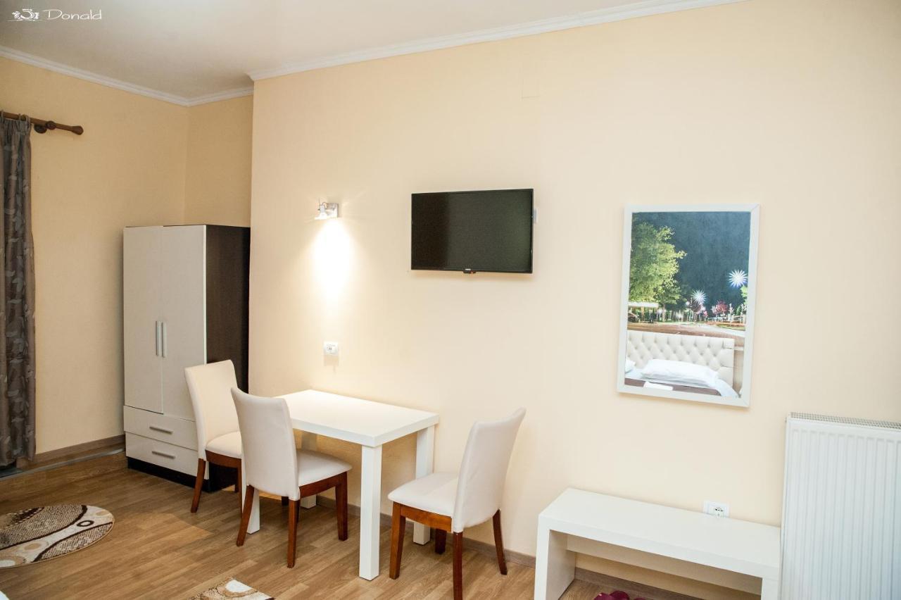 Hotel Edea Korce Ngoại thất bức ảnh
